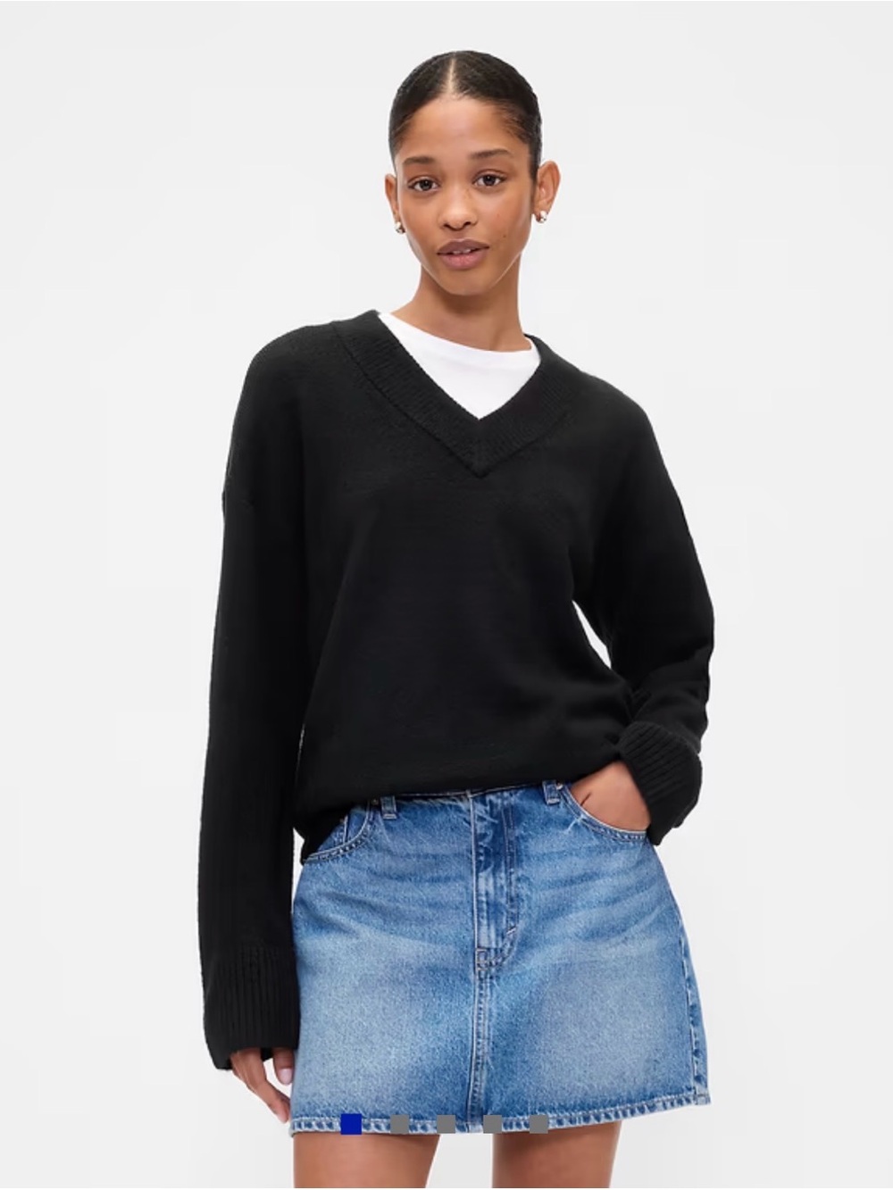 GAP Black V-Neck Women's Sweater